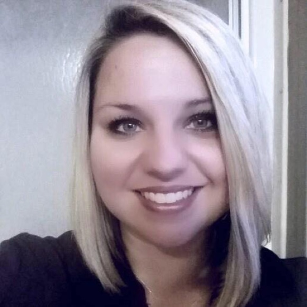 Meet your Posher, Stephanie